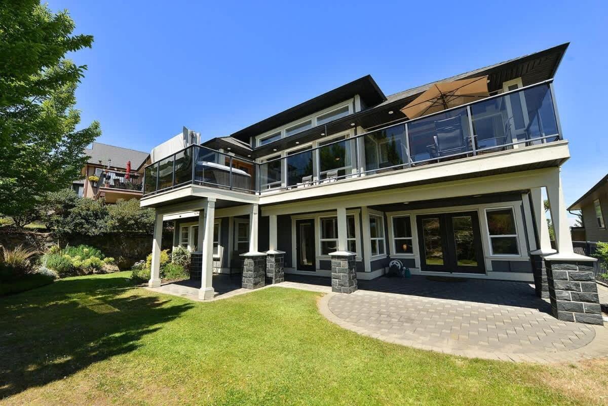 Nature's Gate Executive Estate Holiday home Victoria