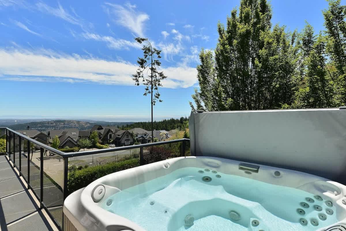 Nature's Gate Executive Estate Holiday home
