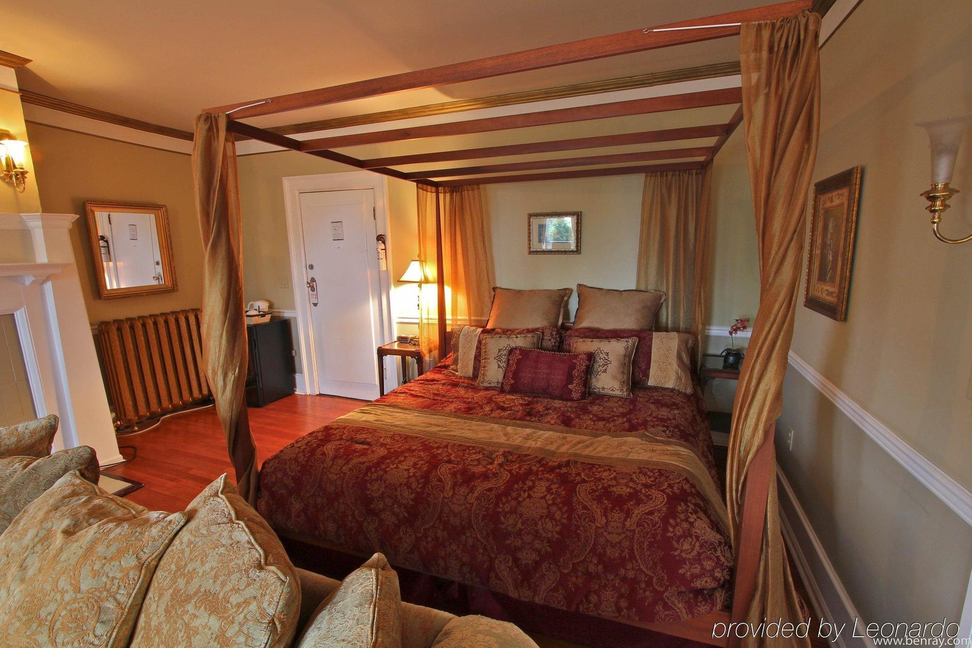 Hotel English Inn