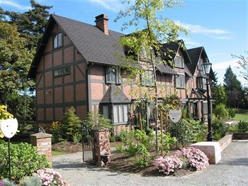 English Inn Esquimalt