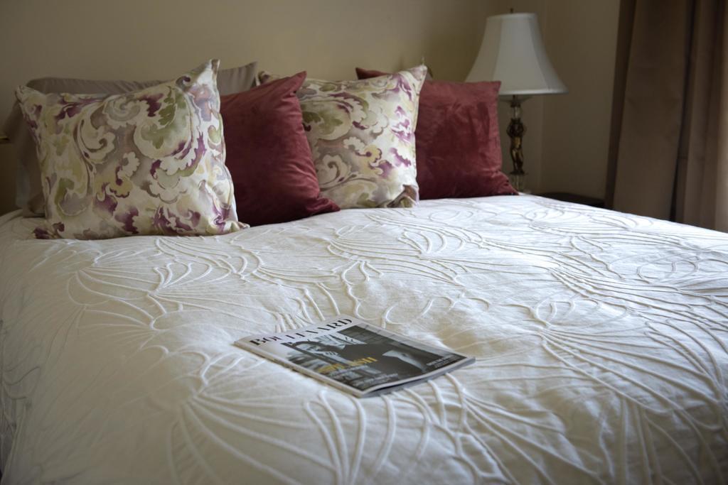 Oak Bay Bed & Breakfast 2*