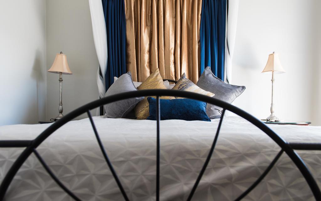 Bed & Breakfast Oak Bay 2*