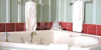 Bed & Breakfast Dashwood Manor Seaside Bed & Breakfast