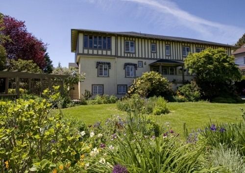 Oak Bay Bed & Breakfast