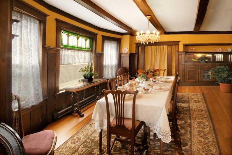 Bed & Breakfast Fisher House