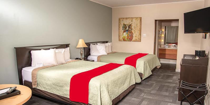 Paul's Motor Motel 2*
