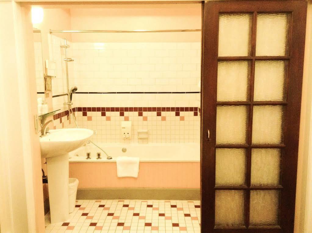The Bedford Regency 3* Victoria