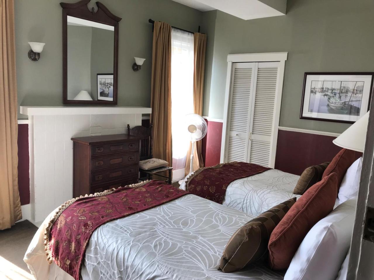 Oak Bay Bed & Breakfast Victoria