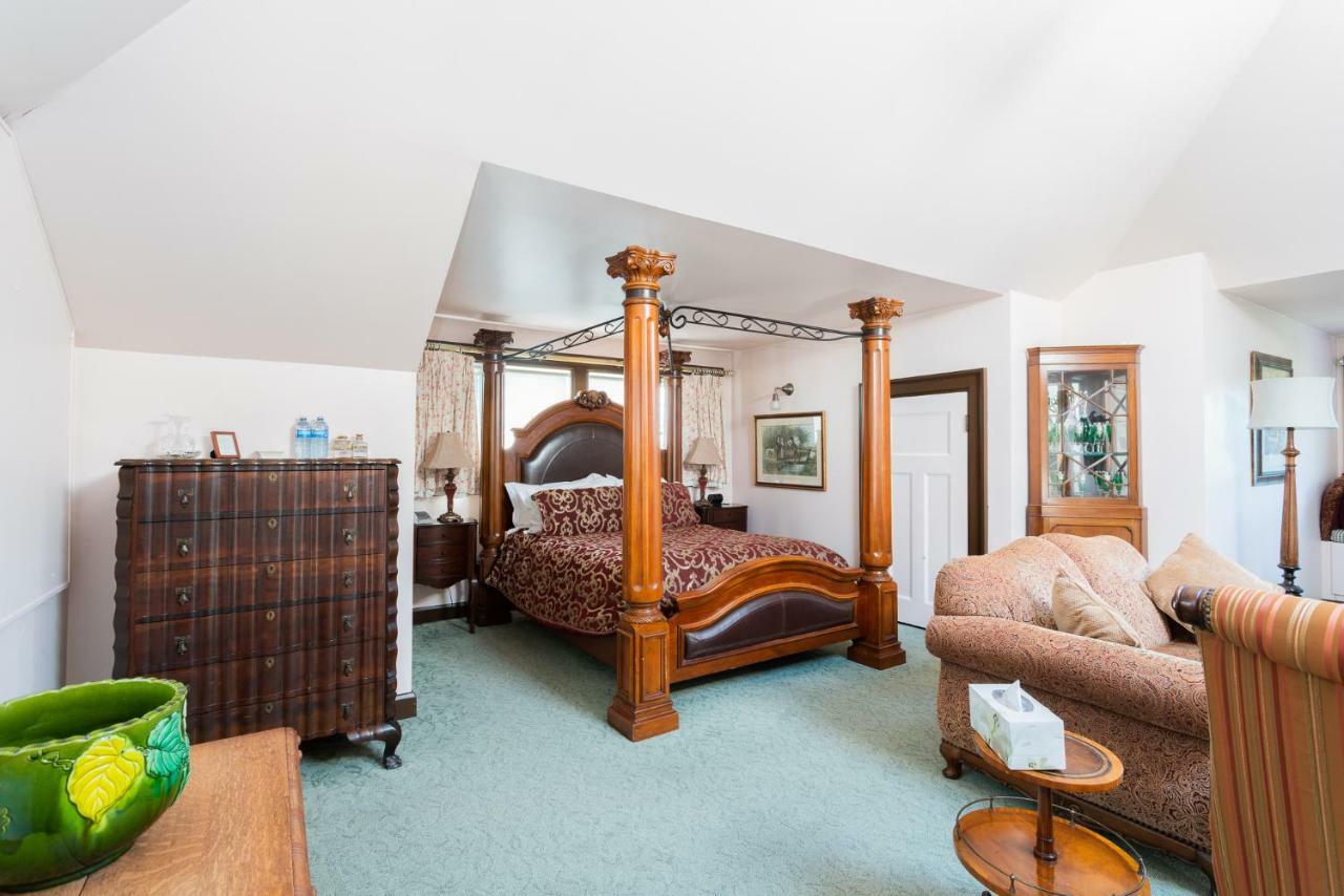 Beaconsfield - Bed & Breakfast