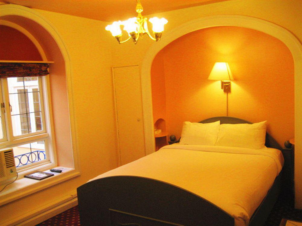 The Bedford Regency Hotel Victoria
