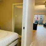 Downtown Heritage Condo With Parking