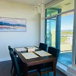 Luxury Downtown 2Bedroom Condo With Ocean Views