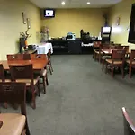 Super 8 Victoria