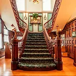 Amethyst Inn