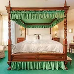 Amethyst Inn