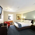 Paul\'S Motor Inn