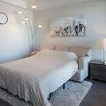 Clean 4Th Floor 1 Bedroom Apt In Old Town China Town