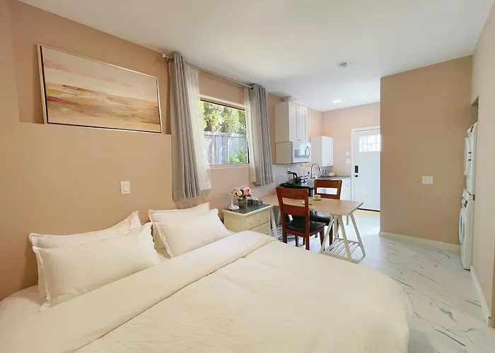 Uvic Cottage