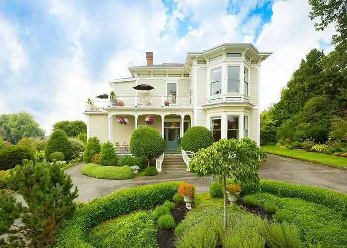 Fairholme Manor Inn