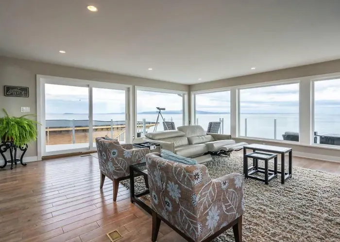 *10 Mile Point Stunning Oceanfront