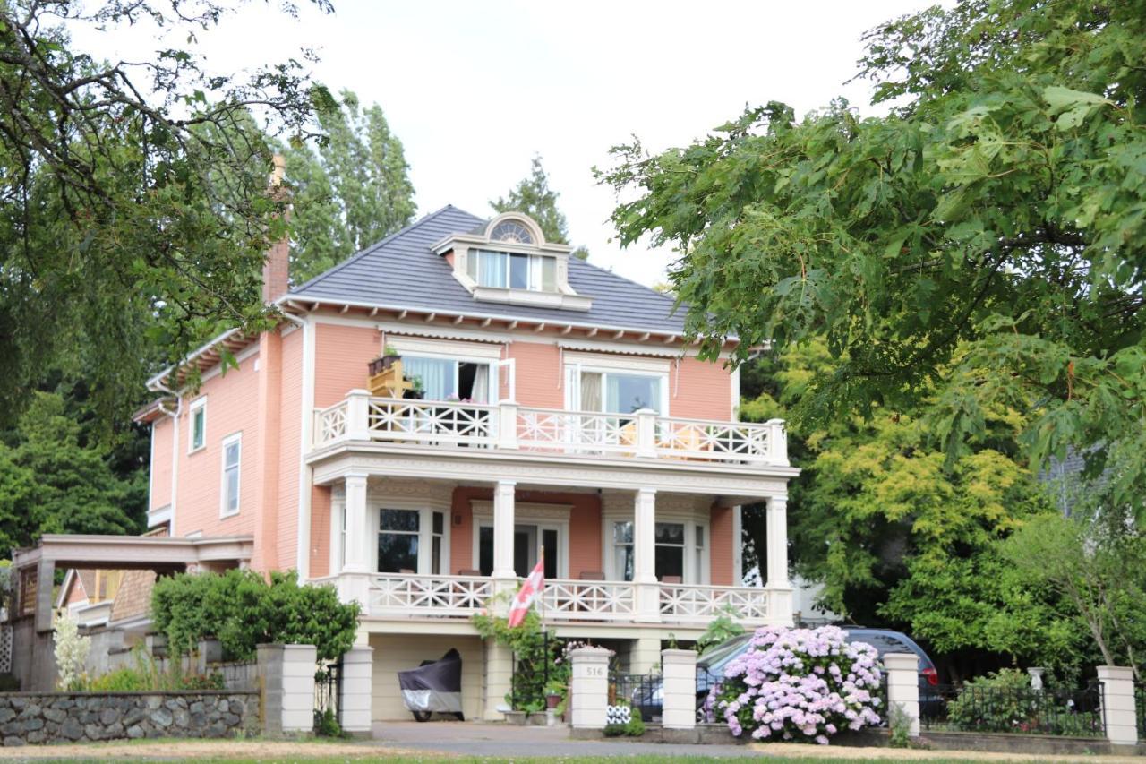 Guest house Lipton Place By Elegant Waterfront *