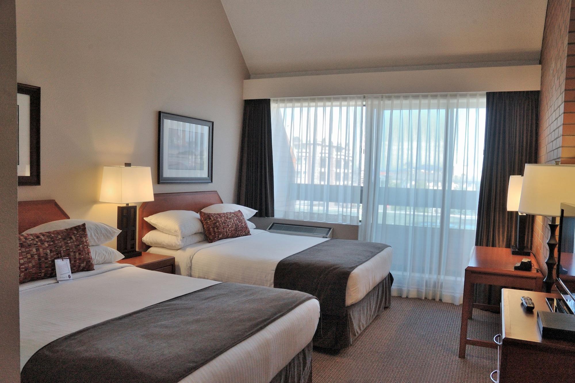 The Embassy 3*