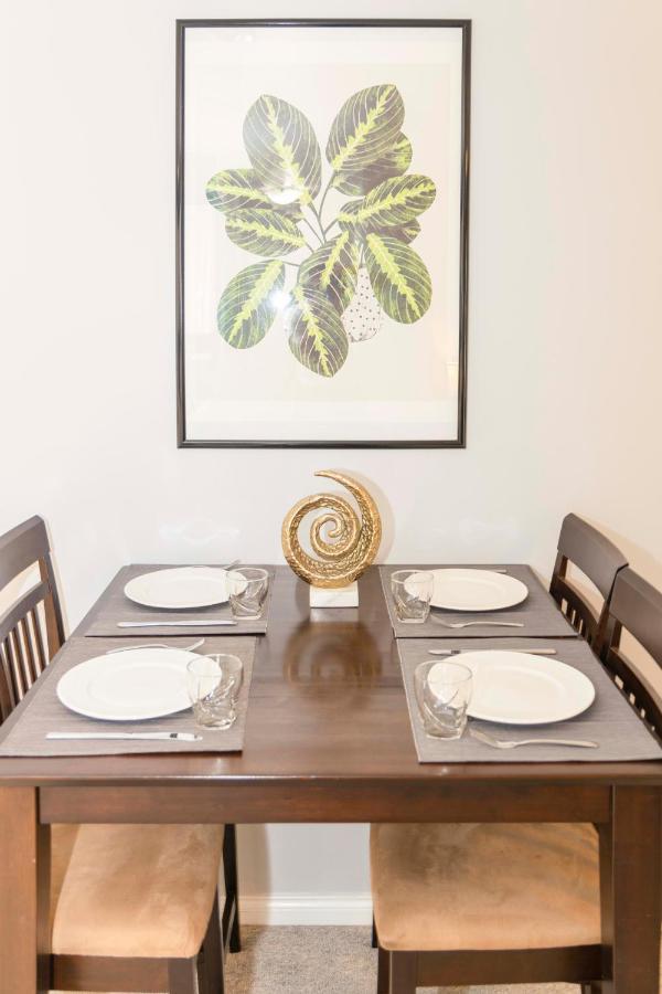 Newly Furnished 2 Bd-1 Wc Centrally Located In Langford Sleeps 6 Victoria