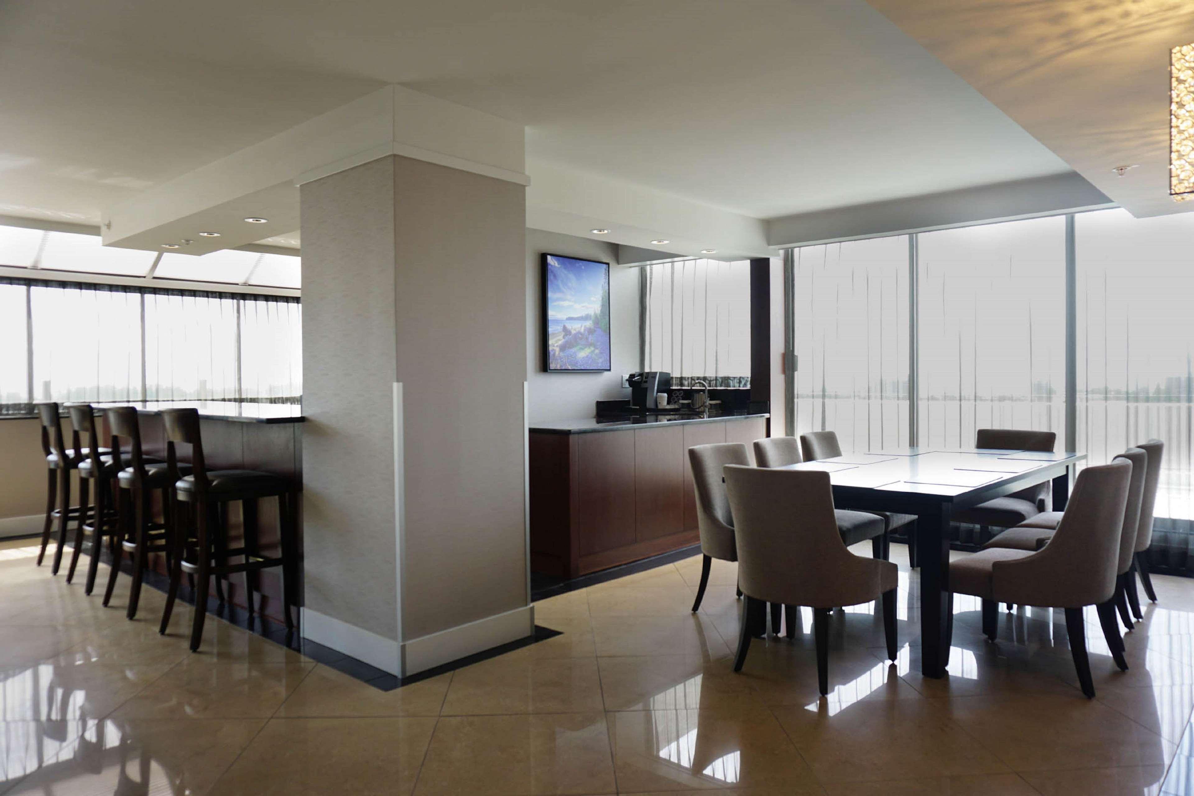 Doubletree By Hilton &