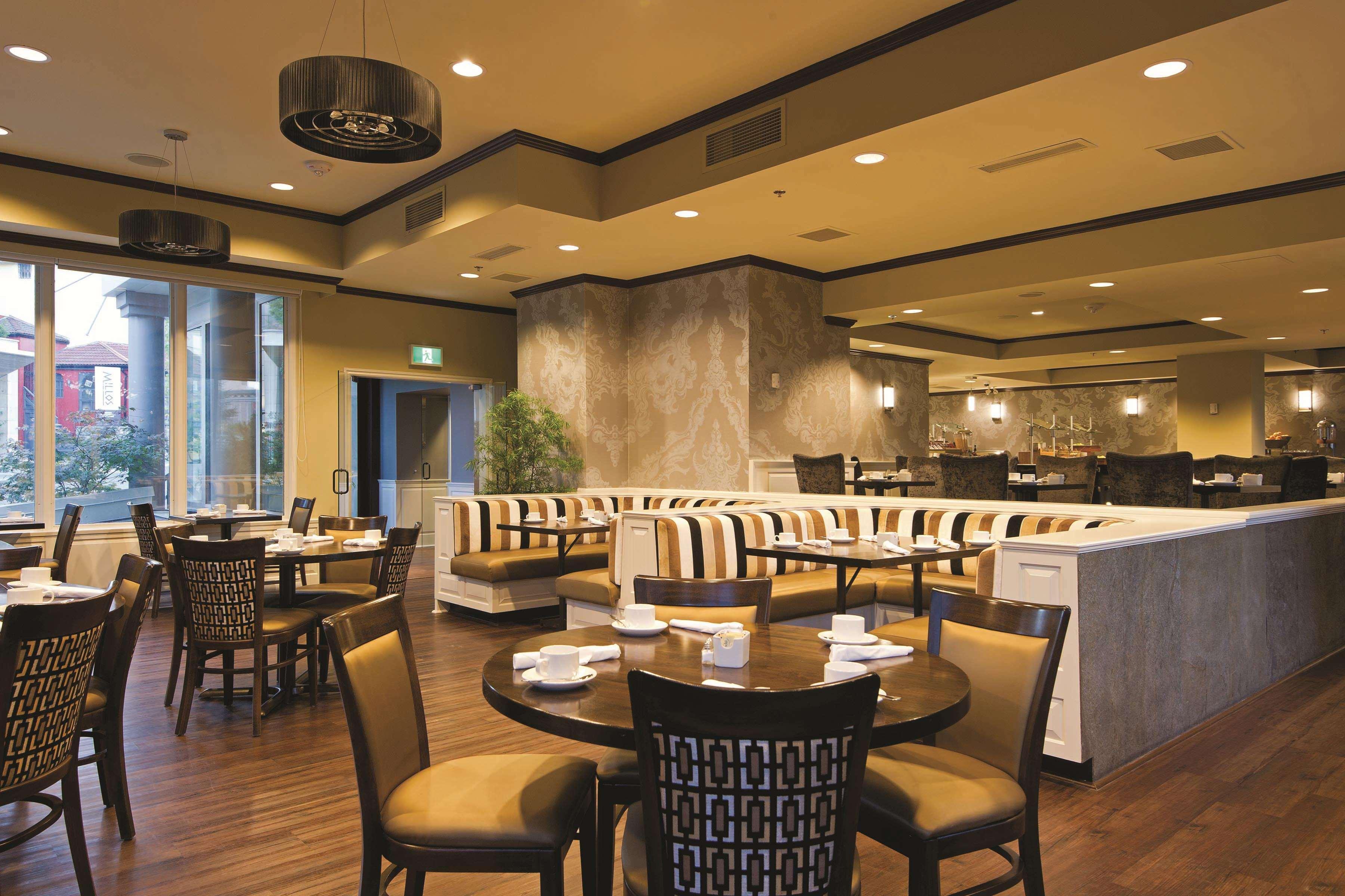 Hotel Doubletree By Hilton & Victoria