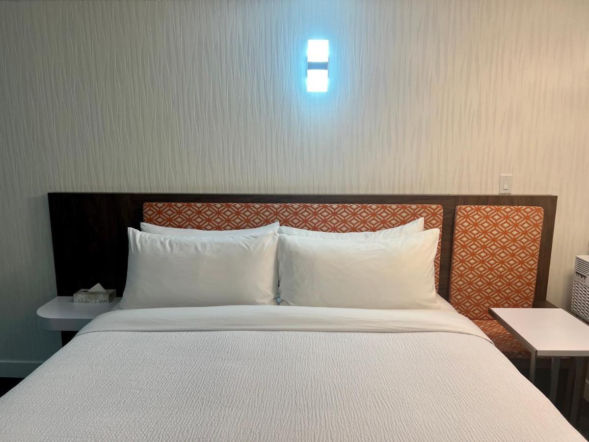 The Vic, Ascend Collection Hotel
