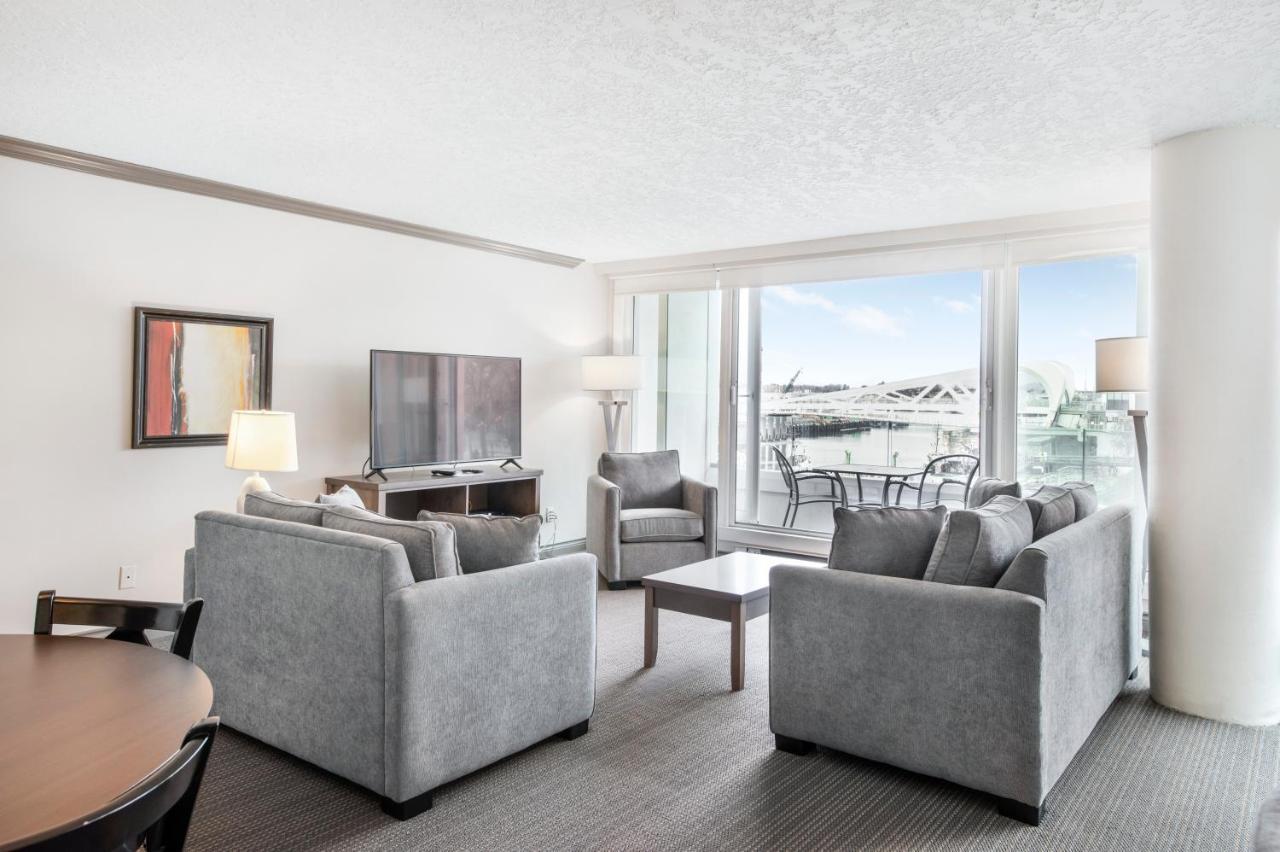 Regent Waterfront &