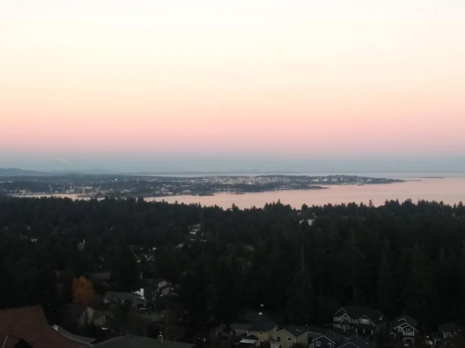Eagle's View Penthouse * Victoria