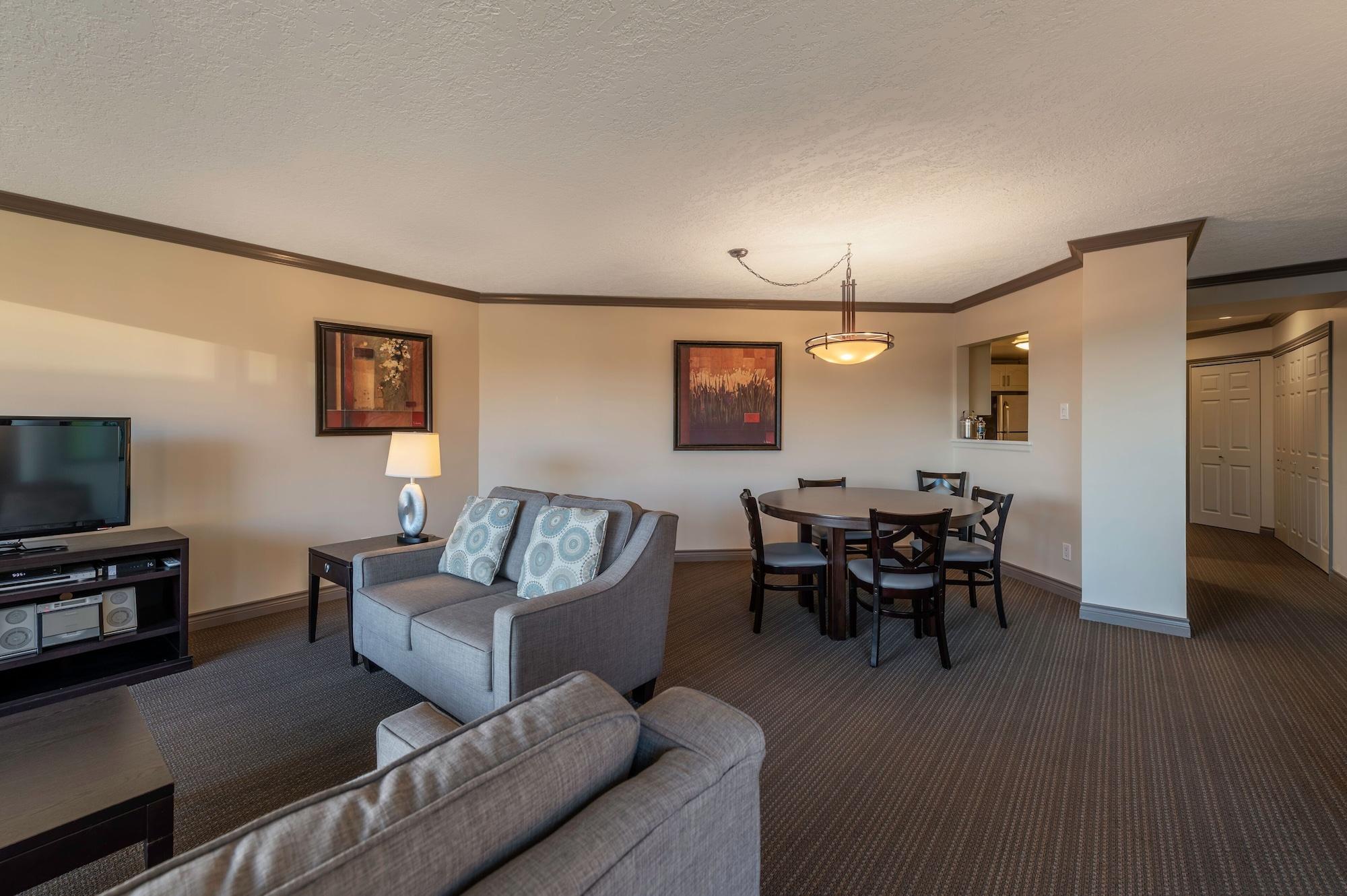 Regent Waterfront & 3* Victoria
