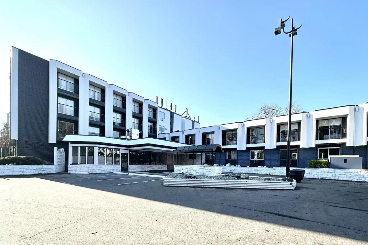 The Vic, Ascend Collection Hotel 4*