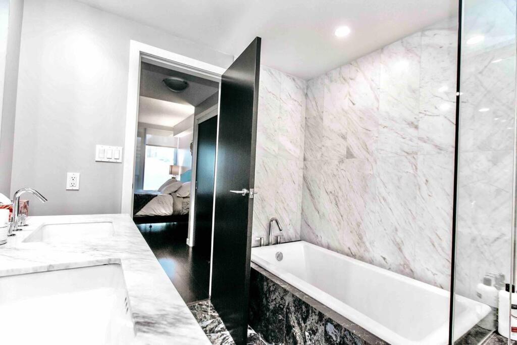 Apartment Victoria's Location 2 Bedroom Luxe *