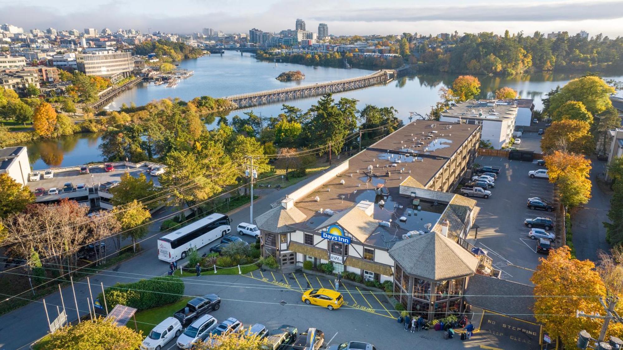 Days By Wyndham Uptown 3* Victoria