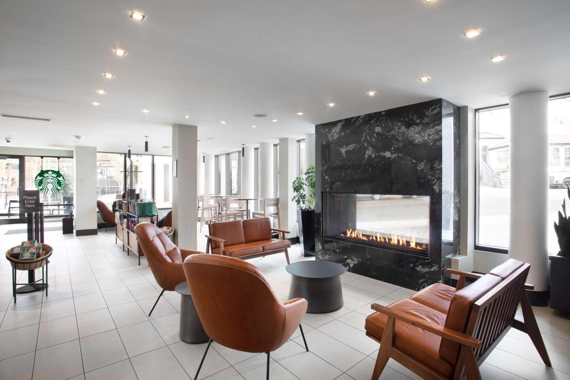 Doubletree By Hilton & Victoria