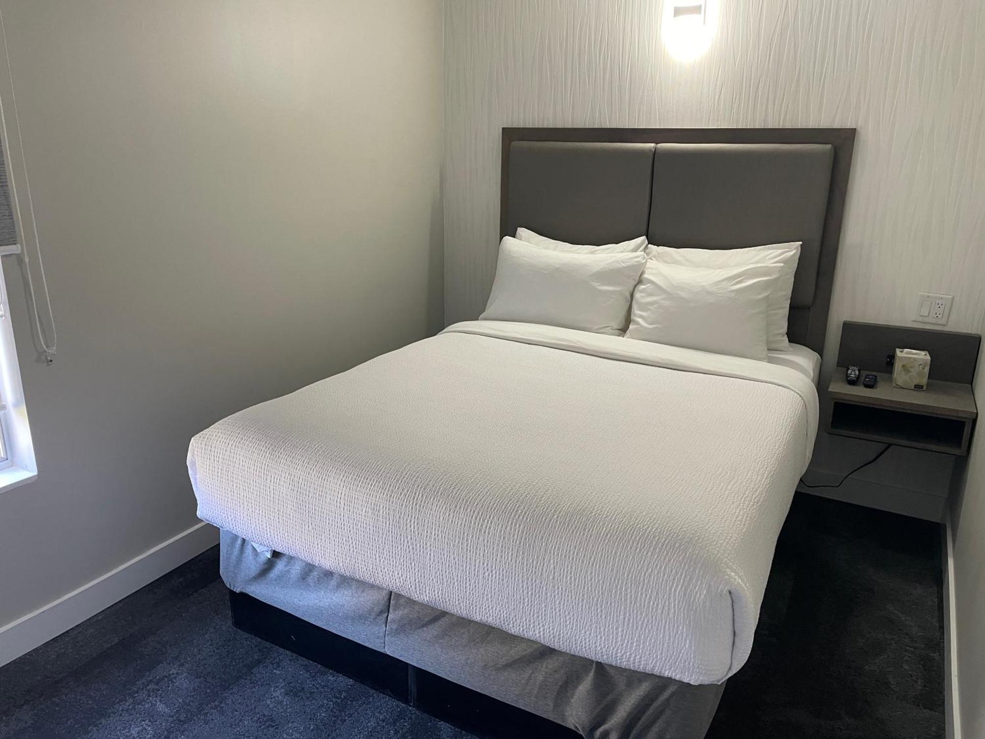 The Vic, Ascend Collection Hotel Victoria