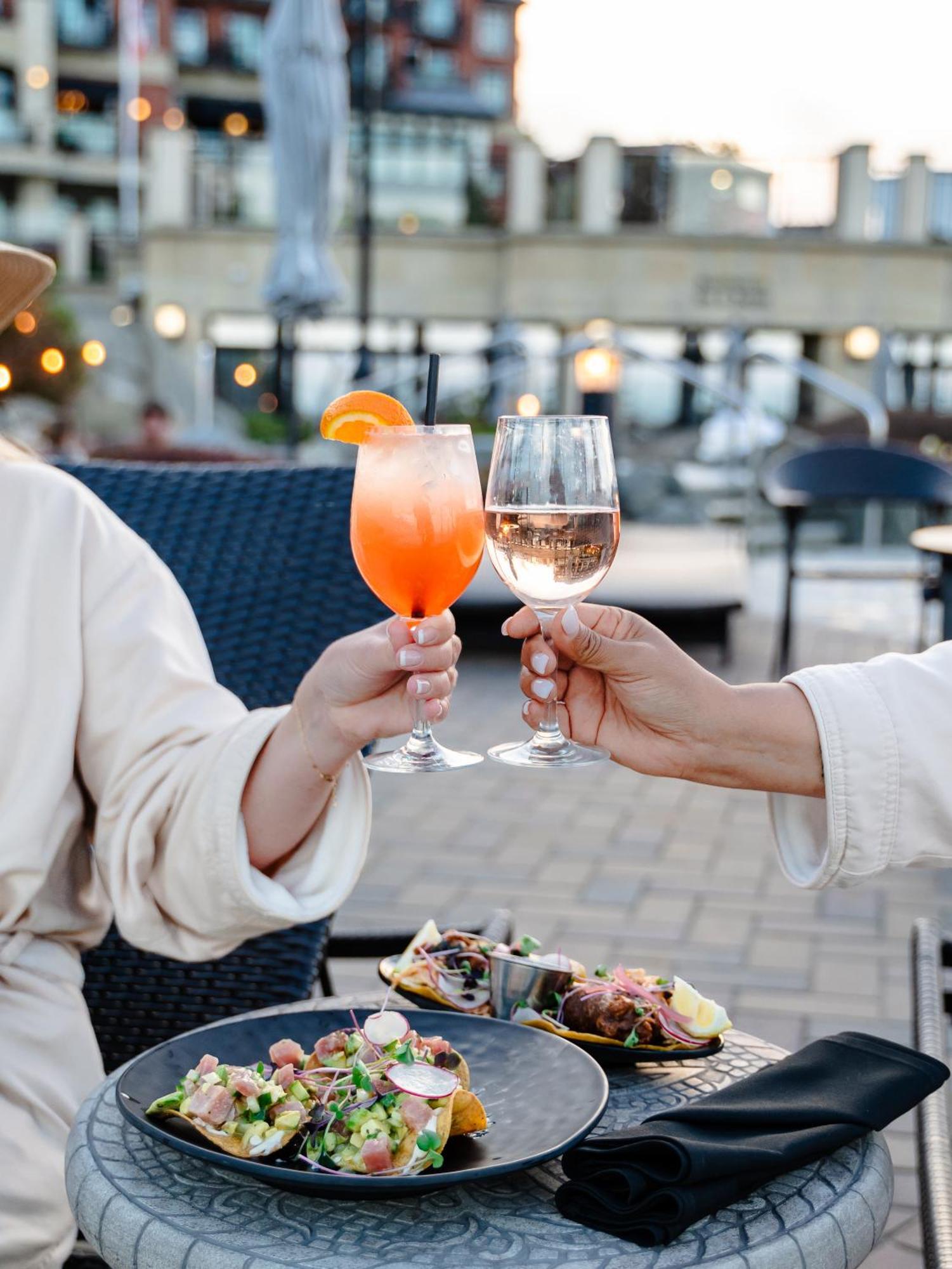 (adults Only) 5* Oak Bay