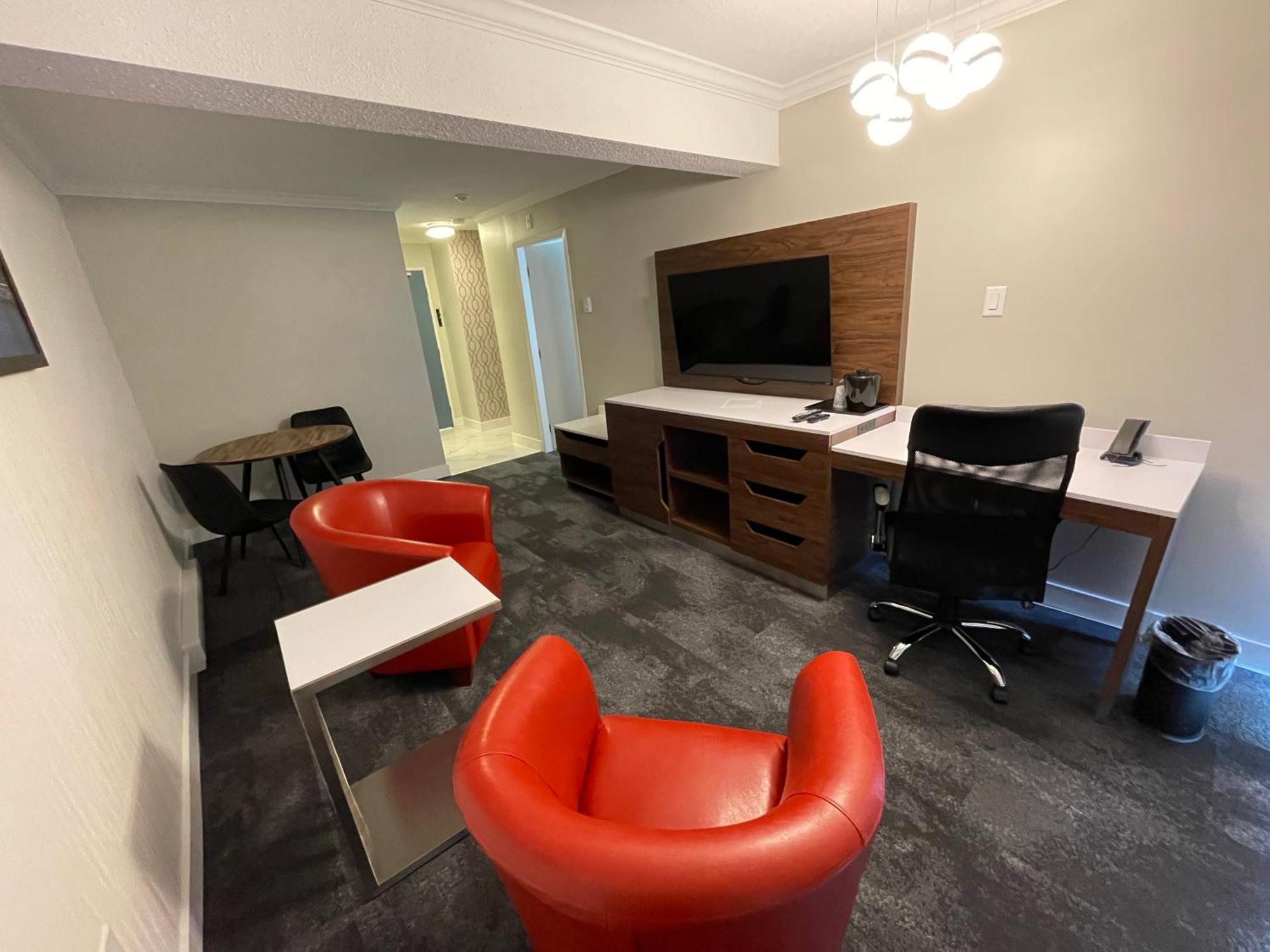 Hotel The Vic, Ascend Collection 4*