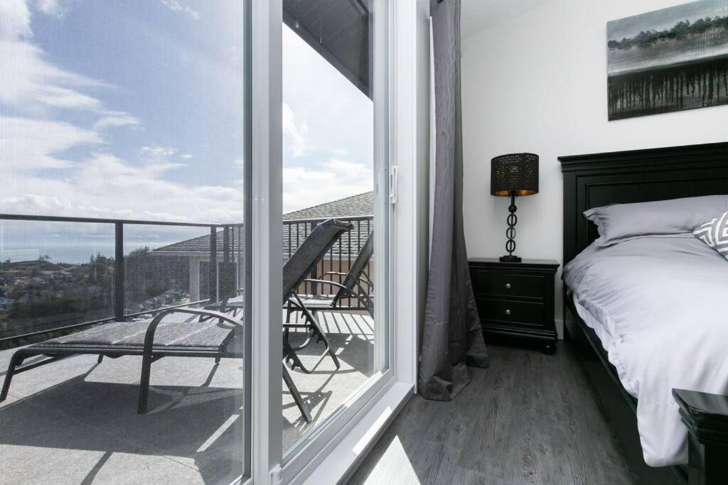 Eagle's View Penthouse * Victoria