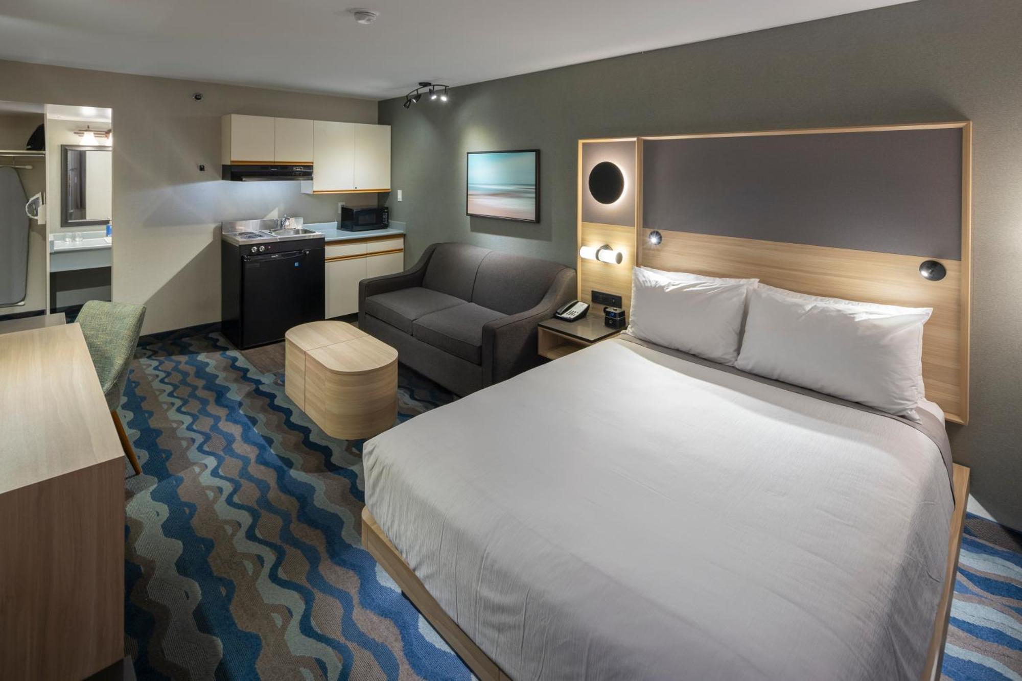 Accent Victoria Hotel Saanich