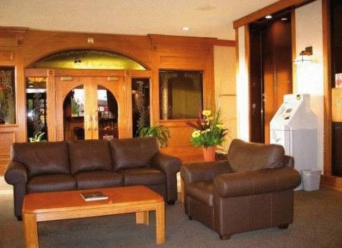 Super 8 Motel Victoria