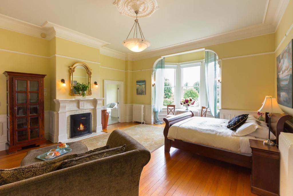 Fairholme Manor 5* Victoria