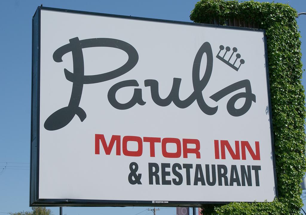 Paul's Motor Motel