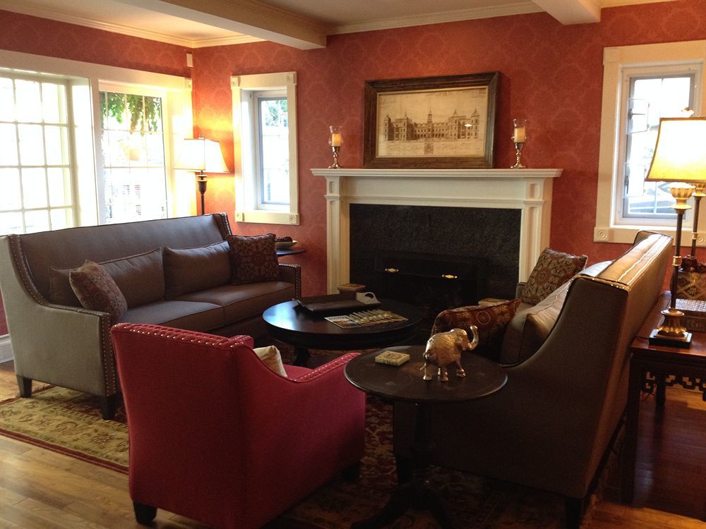 Hotel Rosewood 2*
