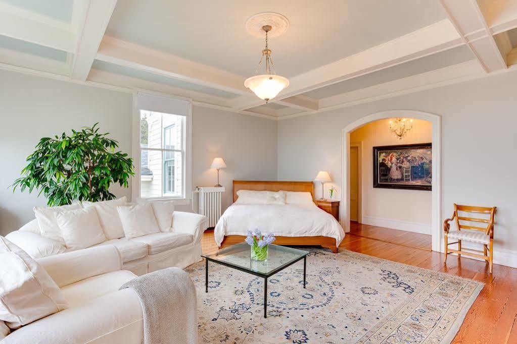 Bed & Breakfast Fairholme Manor 5*