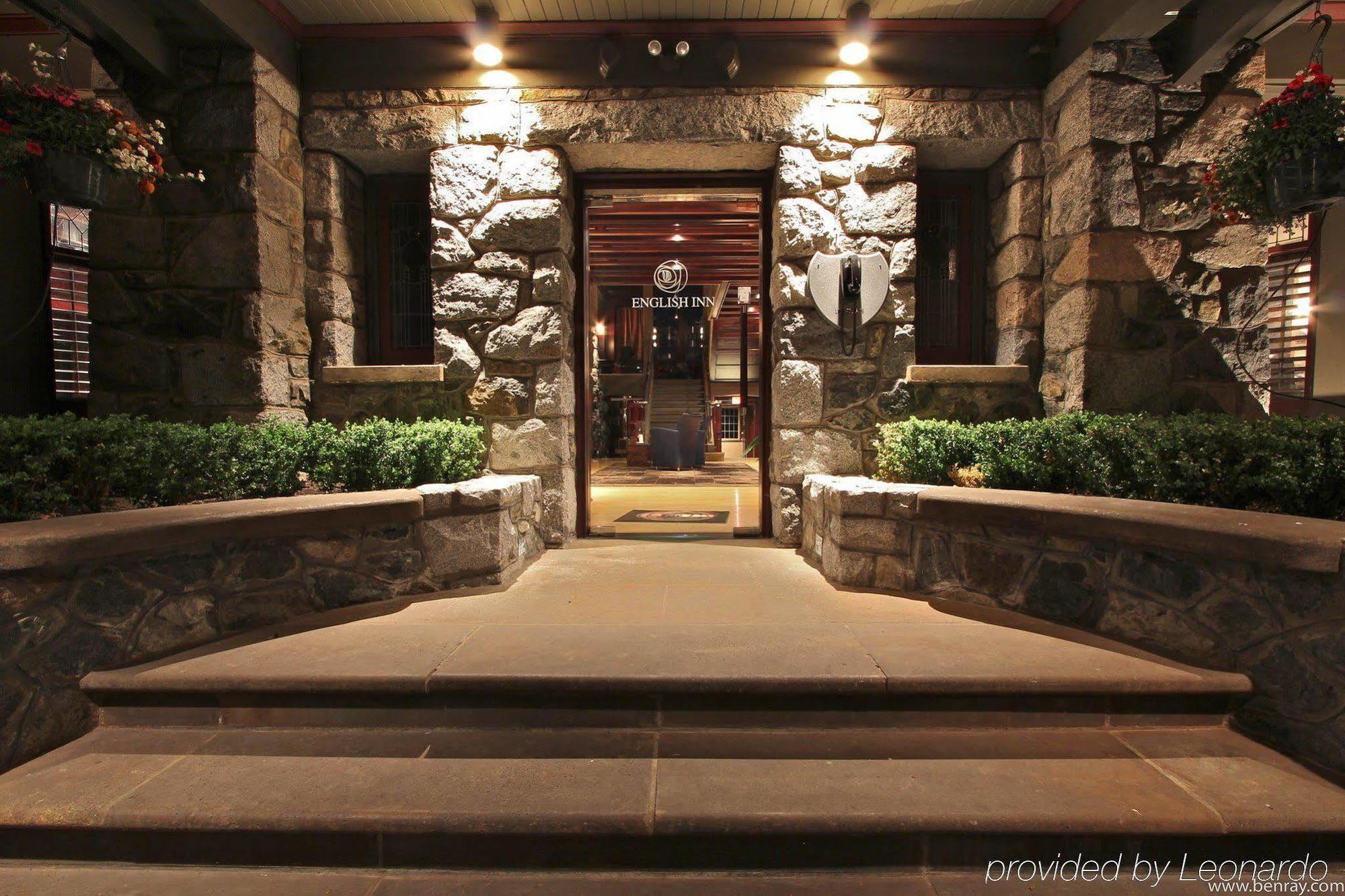 English Inn Hotel 3*