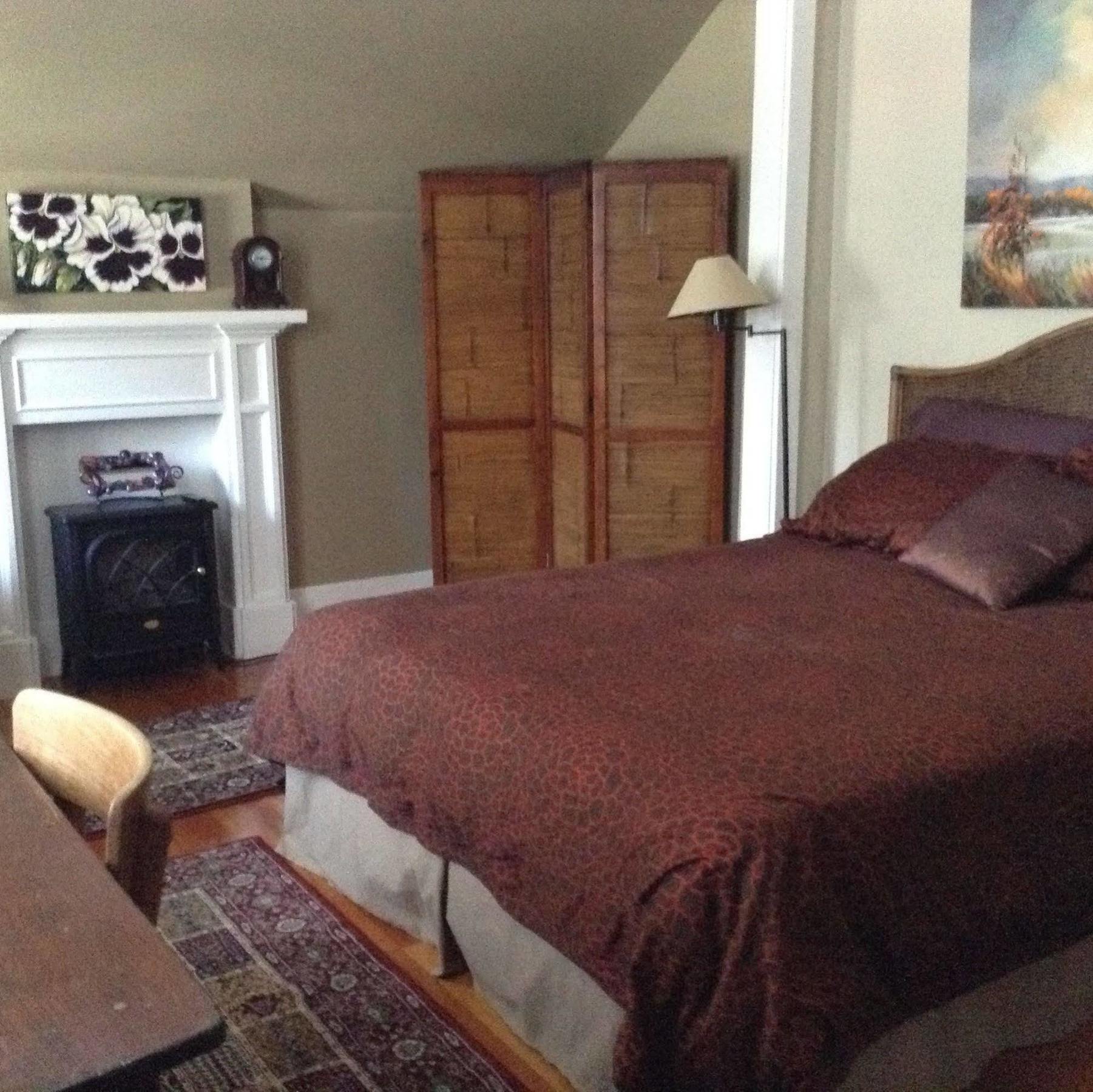 Gaslight Bed & Breakfast