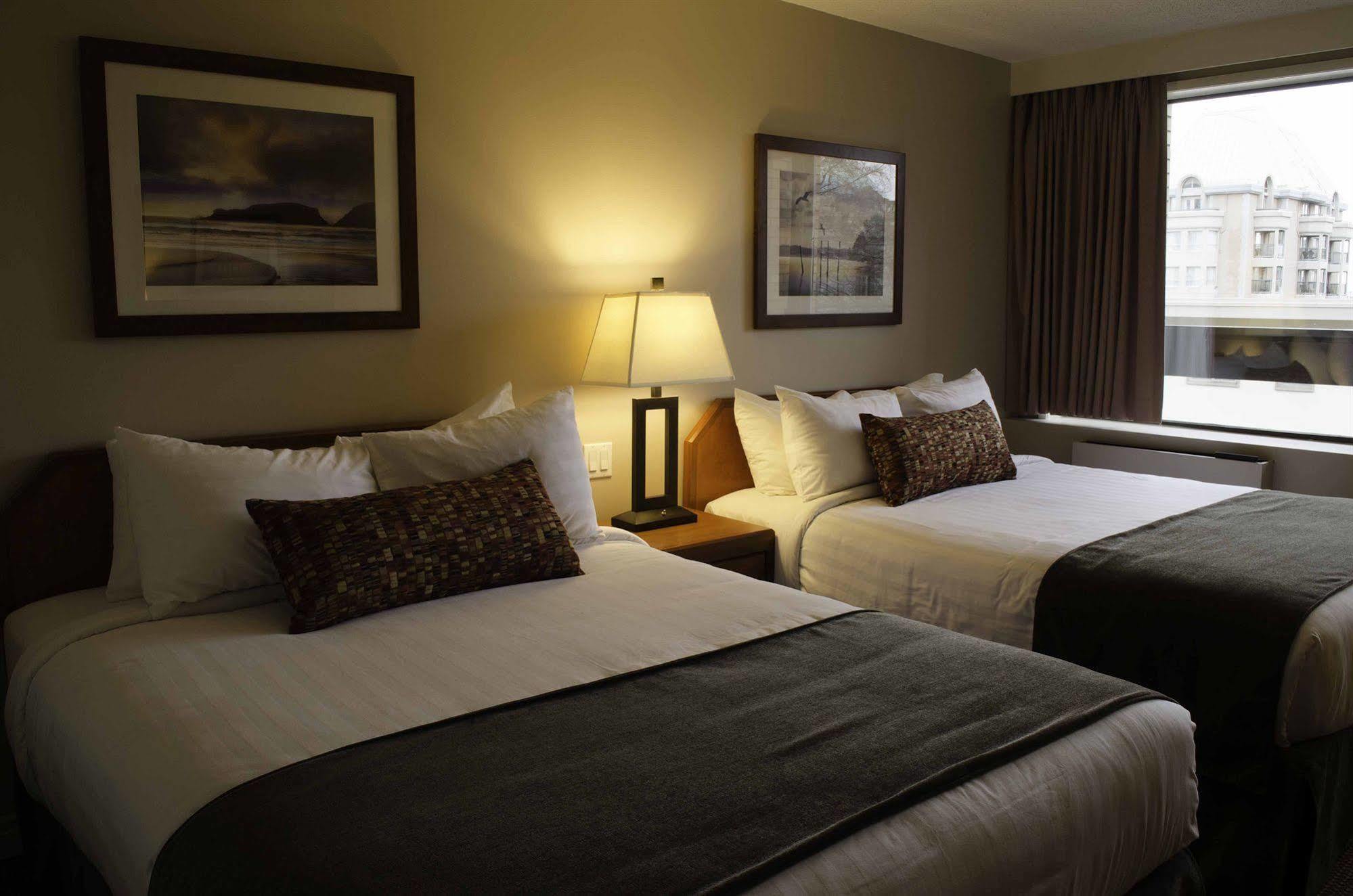 The Embassy 3* Victoria